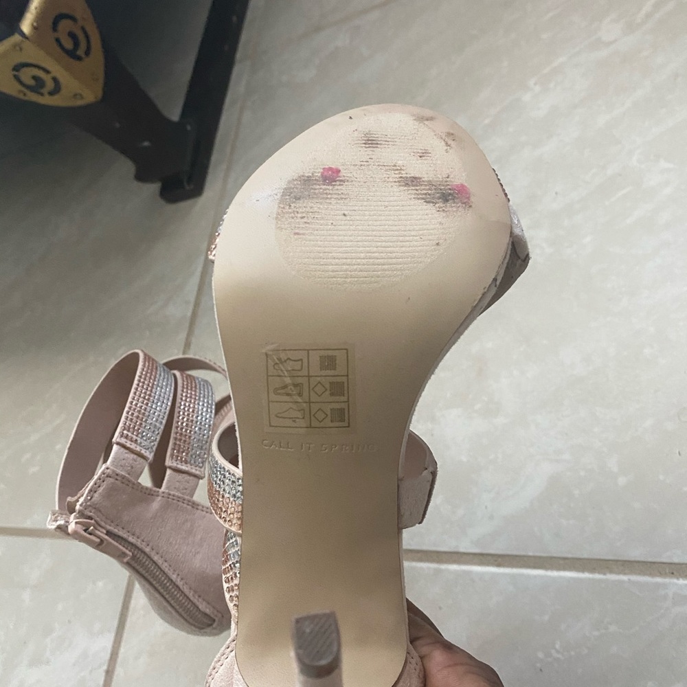 High heels - Picture 6 of 6
